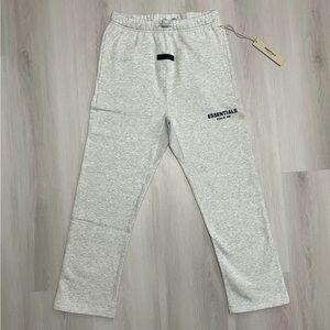 NEW Essentials Fear of God Relaxed Sweatpants